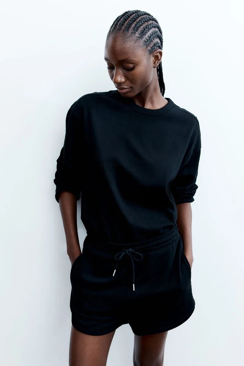 اتش اند ام بلوزة قطنية جيرسي